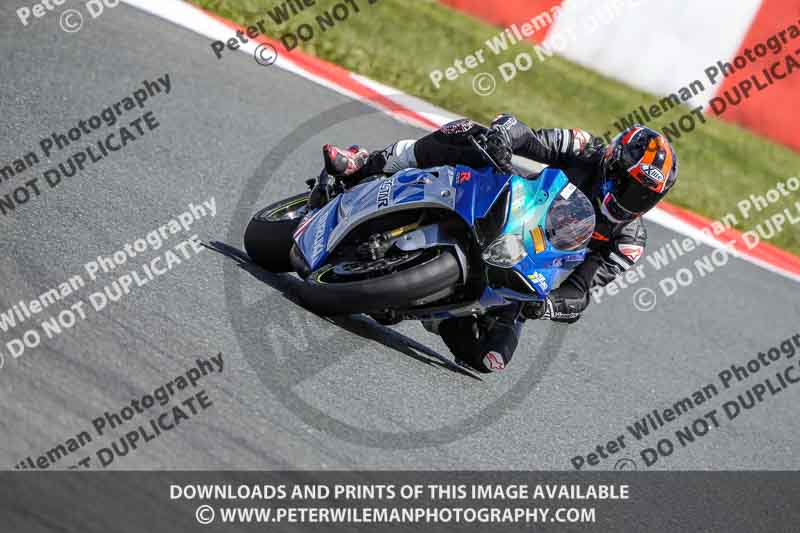 cadwell no limits trackday;cadwell park;cadwell park photographs;cadwell trackday photographs;enduro digital images;event digital images;eventdigitalimages;navarra;no limits trackdays;peter wileman photography;racing digital images;trackday digital images;trackday photos